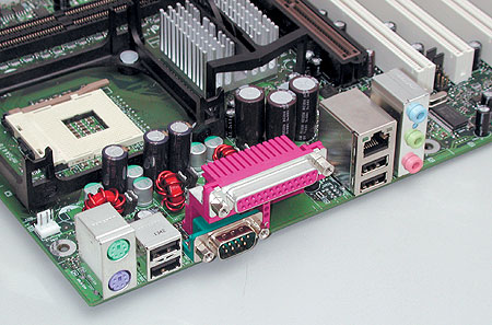Intels-845D-Board-Connecto.jpg